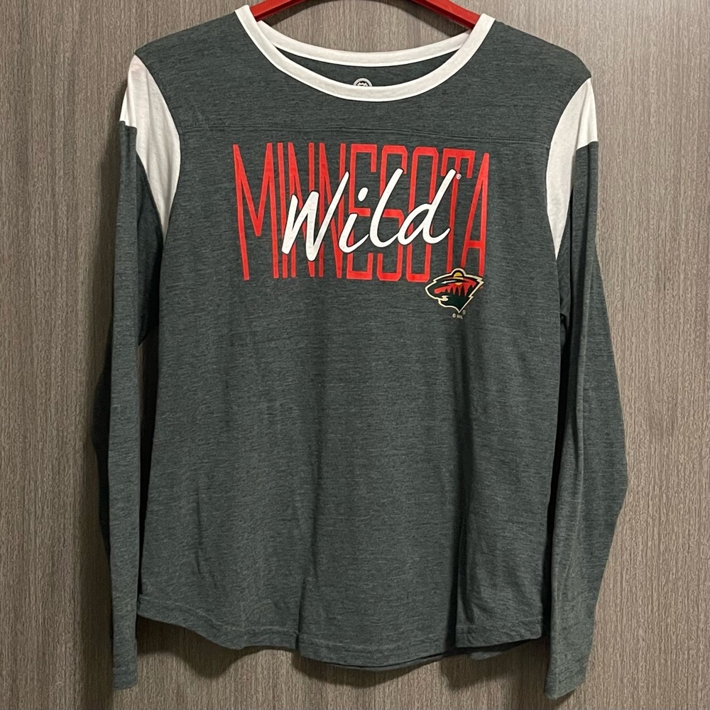 NHL Wild Varsity Style Tee - Lightweight & Soft - Size Large